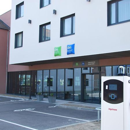Ibis Styles Valenciennes Petite Foret מראה חיצוני תמונה