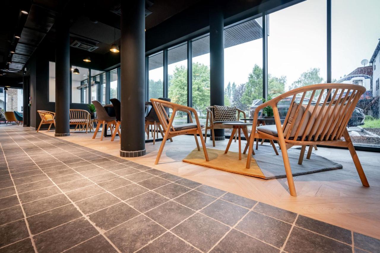 Ibis Styles Valenciennes Petite Foret מראה חיצוני תמונה